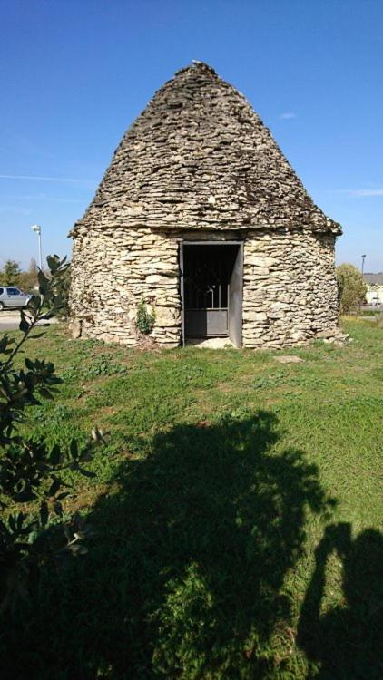 petite maison en pierre au coeur du Périgord noir Salignac Eyvigues Extérieur photo