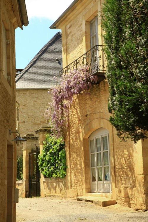 petite maison en pierre au coeur du Périgord noir Salignac Eyvigues Extérieur photo