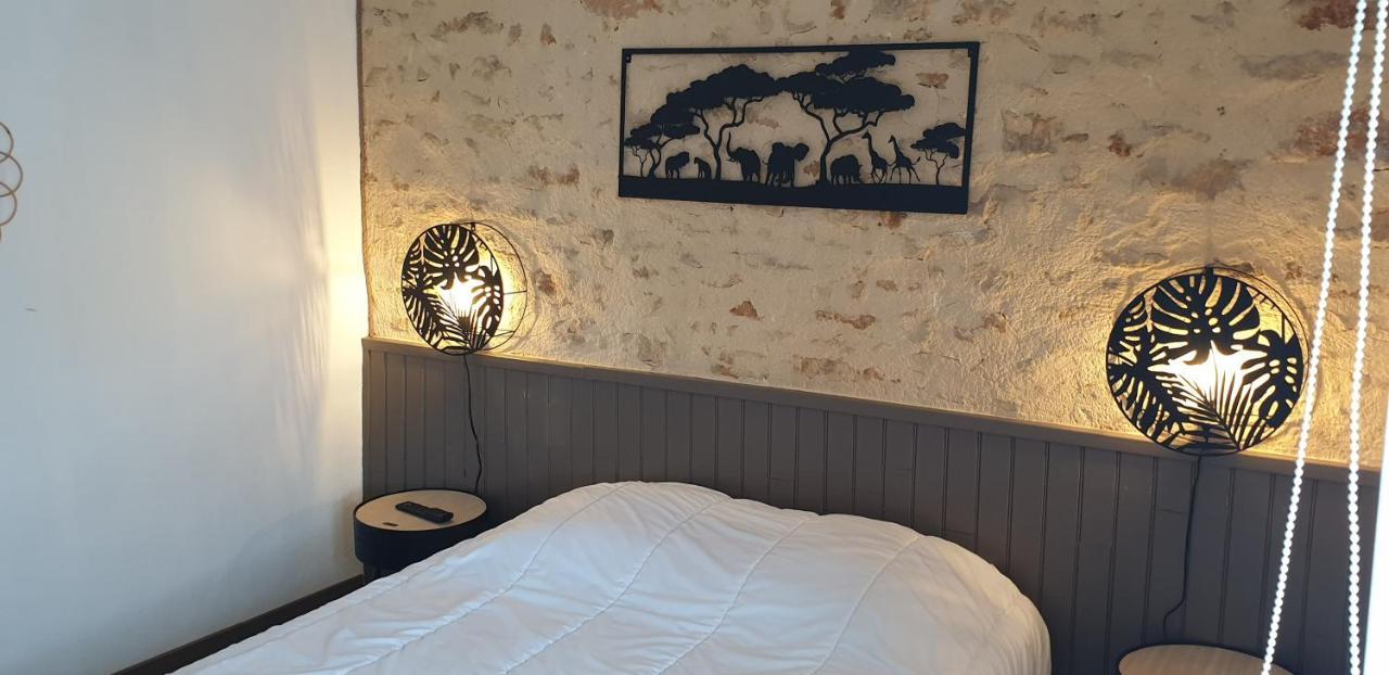 petite maison en pierre au coeur du Périgord noir Salignac Eyvigues Extérieur photo