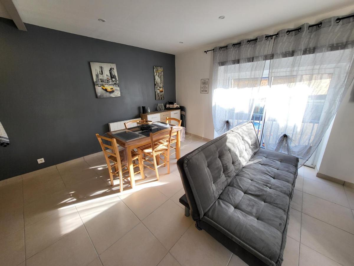 petite maison en pierre au coeur du Périgord noir Salignac Eyvigues Extérieur photo
