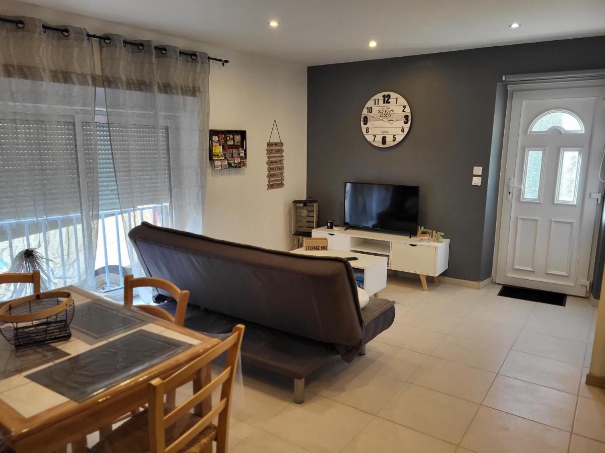 petite maison en pierre au coeur du Périgord noir Salignac Eyvigues Extérieur photo